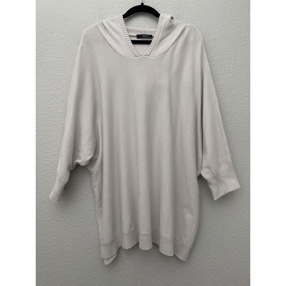T Tahari Woman Hooded Sweater Size 3X Pale Platinum Dolman Sleeve Soft Knit NWT